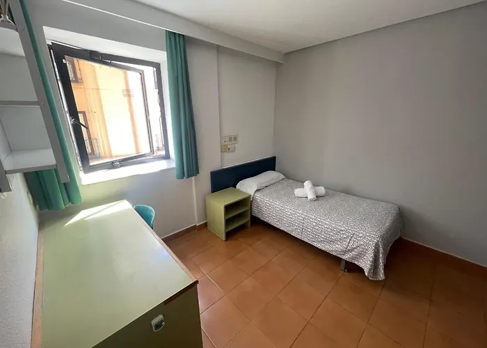 Residencia Universitaria Aula Rector 호스텔